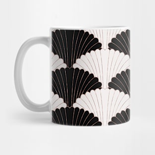 Elegant pattern in black and white with gold Mug